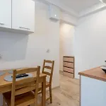 アパート Zawodzie 3-bedroom By Bookinghost カトヴィツェ
