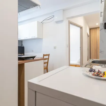 Zawodzie 3-bedroom By Bookinghost Lägenhet