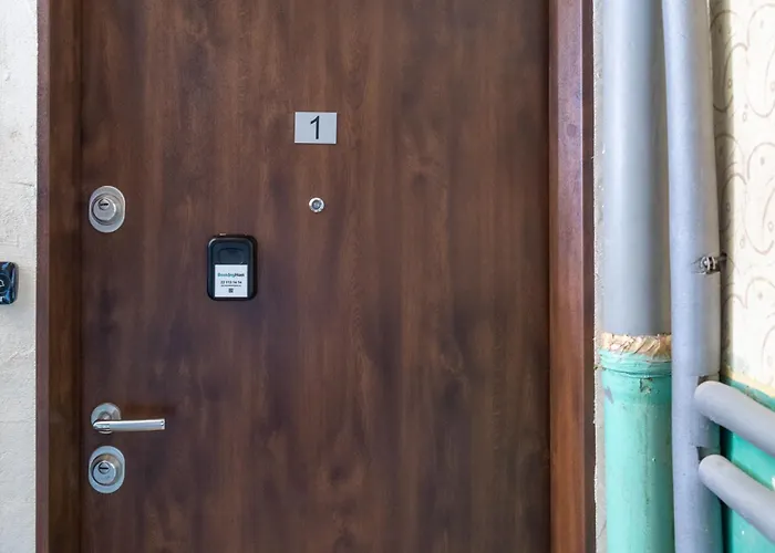 דירה Zawodzie 3-bedroom By Bookinghost קטוביץ