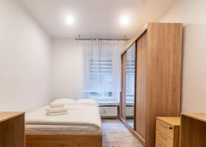 Zawodzie 3-bedroom By Bookinghost קטוביץ